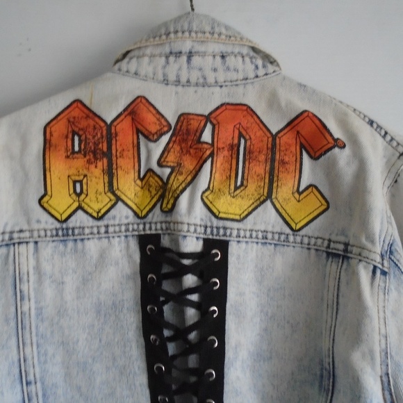 AC/DC women's acid wash jeans jacket size M laced - Picture 5 of 8
